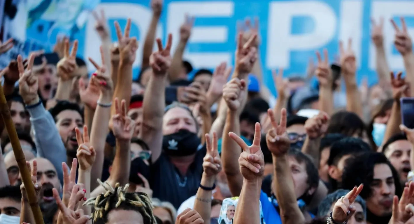 Democratic Backsliding Below the Constitutional Threshold: Early-Warning Signals from Democratic Theory and Open Democracy in the United States